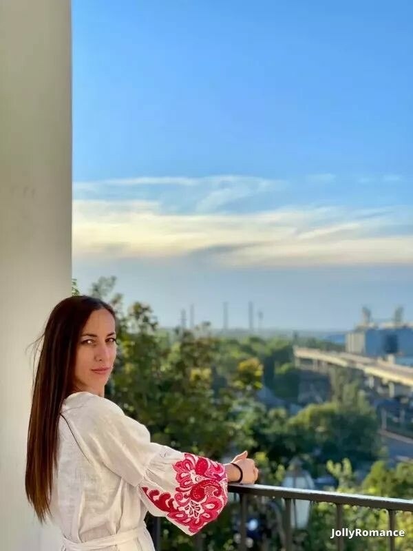 Polina Profile image 2