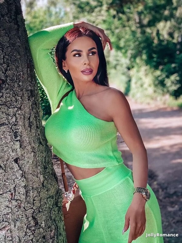 Maryna Profile image 2