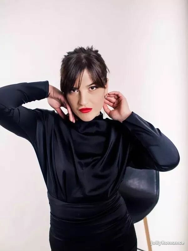Diana Profile image 5