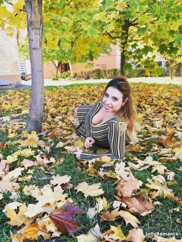 Anna Profile image 4