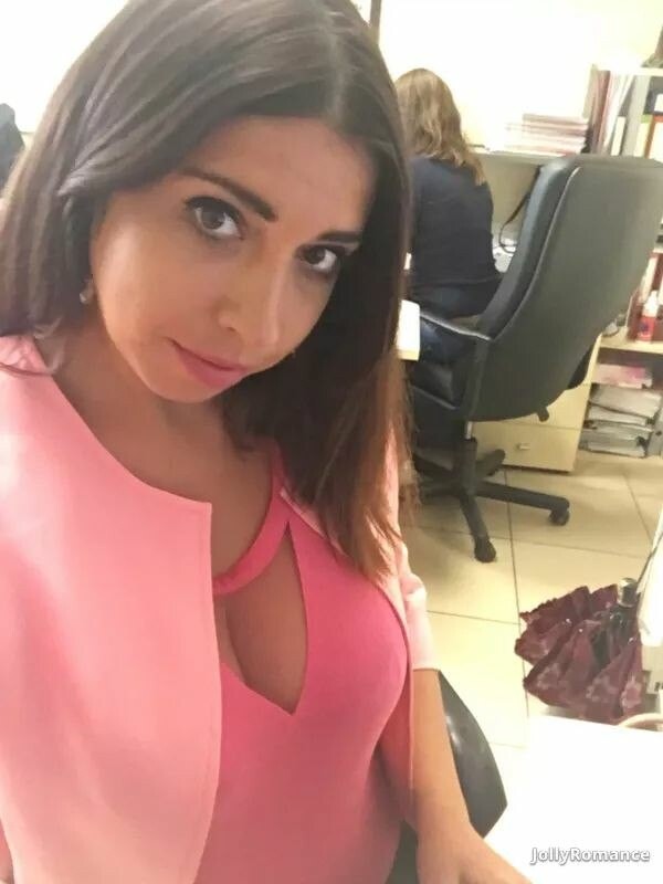 Anna Profile image 2