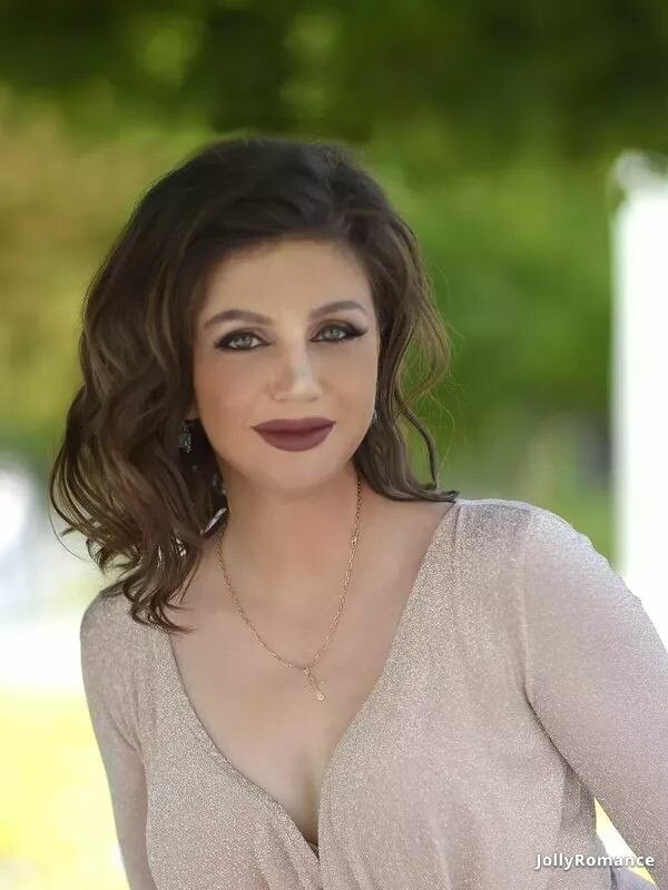 Inna Profile image 4