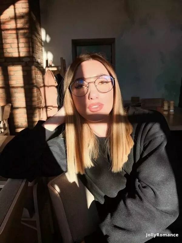 Alexandra Profile image 4