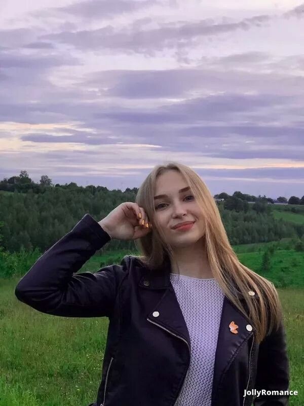 Larisa Profile image 5