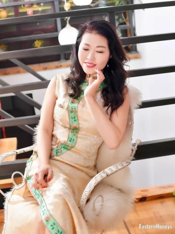 Yanling Profile image 3