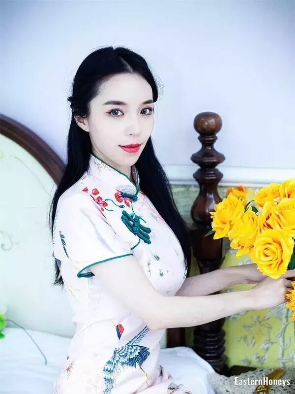 Yue Profile image 5
