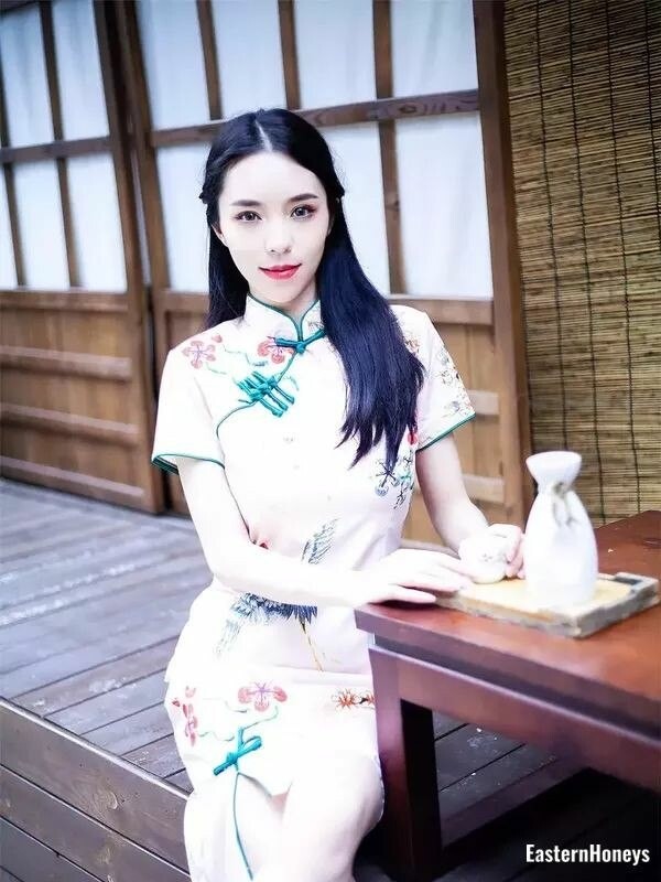 Yue Profile image 2